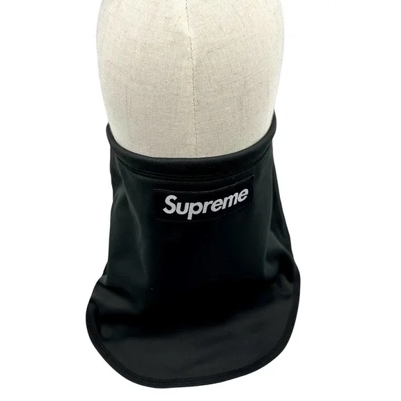 Supreme WINDSTOPPER® Neck Gaiter Black Supreme WINDSTOPPER Neck Gaiter (FW21) - $48